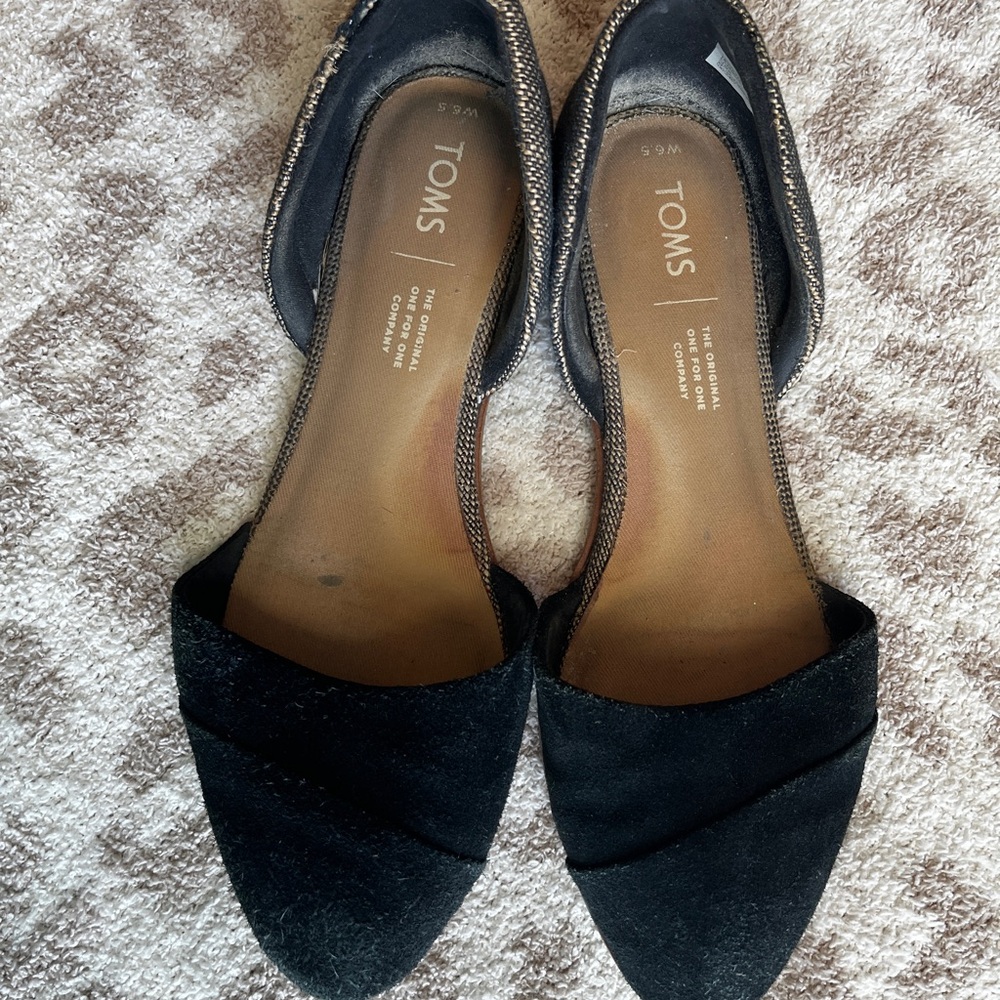TOMS Women's Black Flats